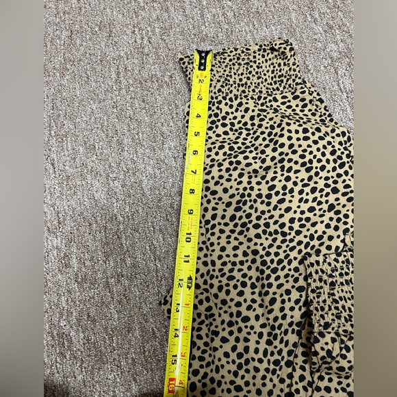 Flowy Pant w/ Tapered Bottoms - Picture 7 of 8